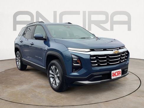 Used 2025 Chevrolet Equinox LT w/ Convenience Package II FWD image 7