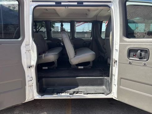 Used 2020 Chevrolet Express 3500 LT w/ LT Preferred Equipment Group RWD image 23