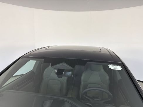 New 2026 Porsche Macan 4 Electric AWD/4WD image 17
