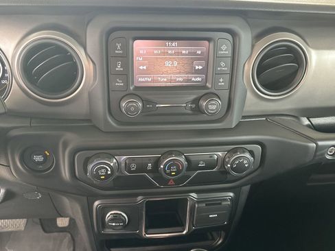 Used 2021 Jeep Wrangler Unlimited Sport image 21