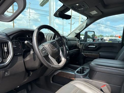 Used 2023 GMC Sierra 3500 Denali w/ Denali Ultimate Package AWD/4WD image 34