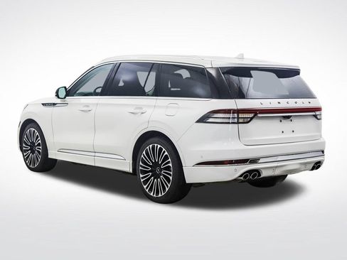 Used 2023 Lincoln Aviator Black Label w/ Dynamic Handling Package AWD/4WD image 3