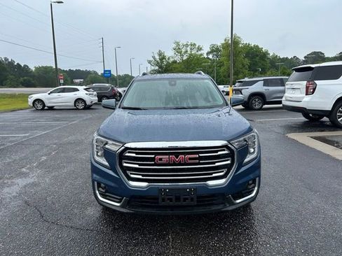 Used 2024 GMC Terrain SLT AWD/4WD image 6