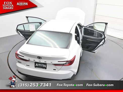 Used 2025 Toyota Camry SE w/ Convenience Package FWD image 38