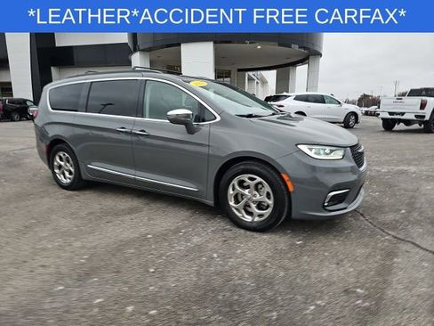Used 2022 Chrysler Pacifica Limited image 26