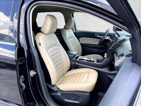 Used 2021 Ford Edge SEL w/ Convenience Package FWD image 9