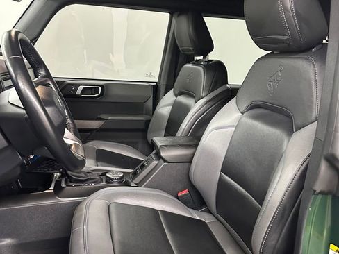 Used 2022 Ford Bronco Black Diamond image 12