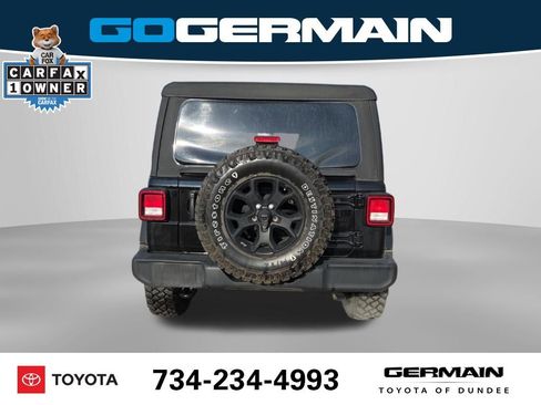 Used 2021 Jeep Wrangler Unlimited Sport image 9