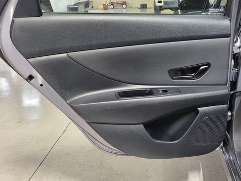 Certified 2025 Hyundai Elantra Sport FWD image 13