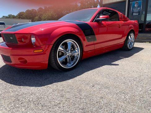 Used 2007 Ford Mustang GT Premium RWD image 3