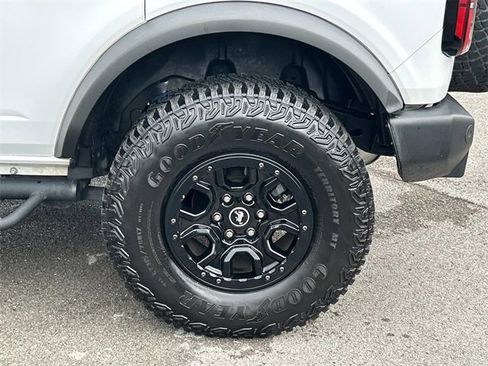 Used 2022 Ford Bronco Wildtrak image 12