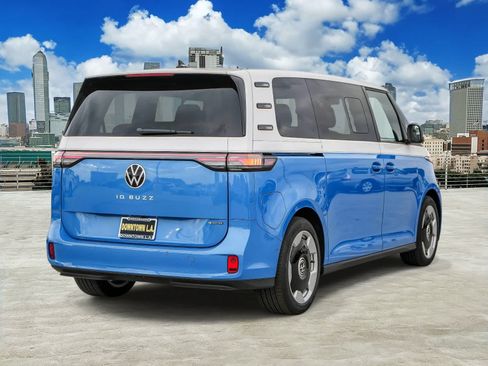 New 2025 Volkswagen ID. Buzz Pro S Plus AWD/4WD image 6