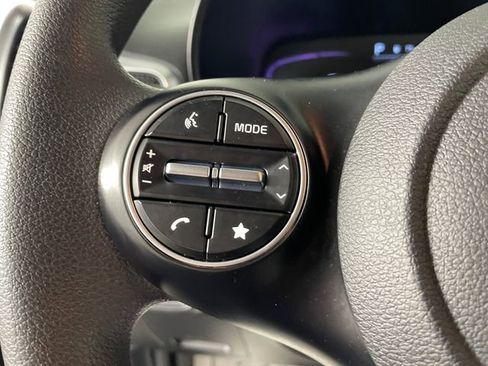 Certified 2024 Kia Soul LX FWD image 11