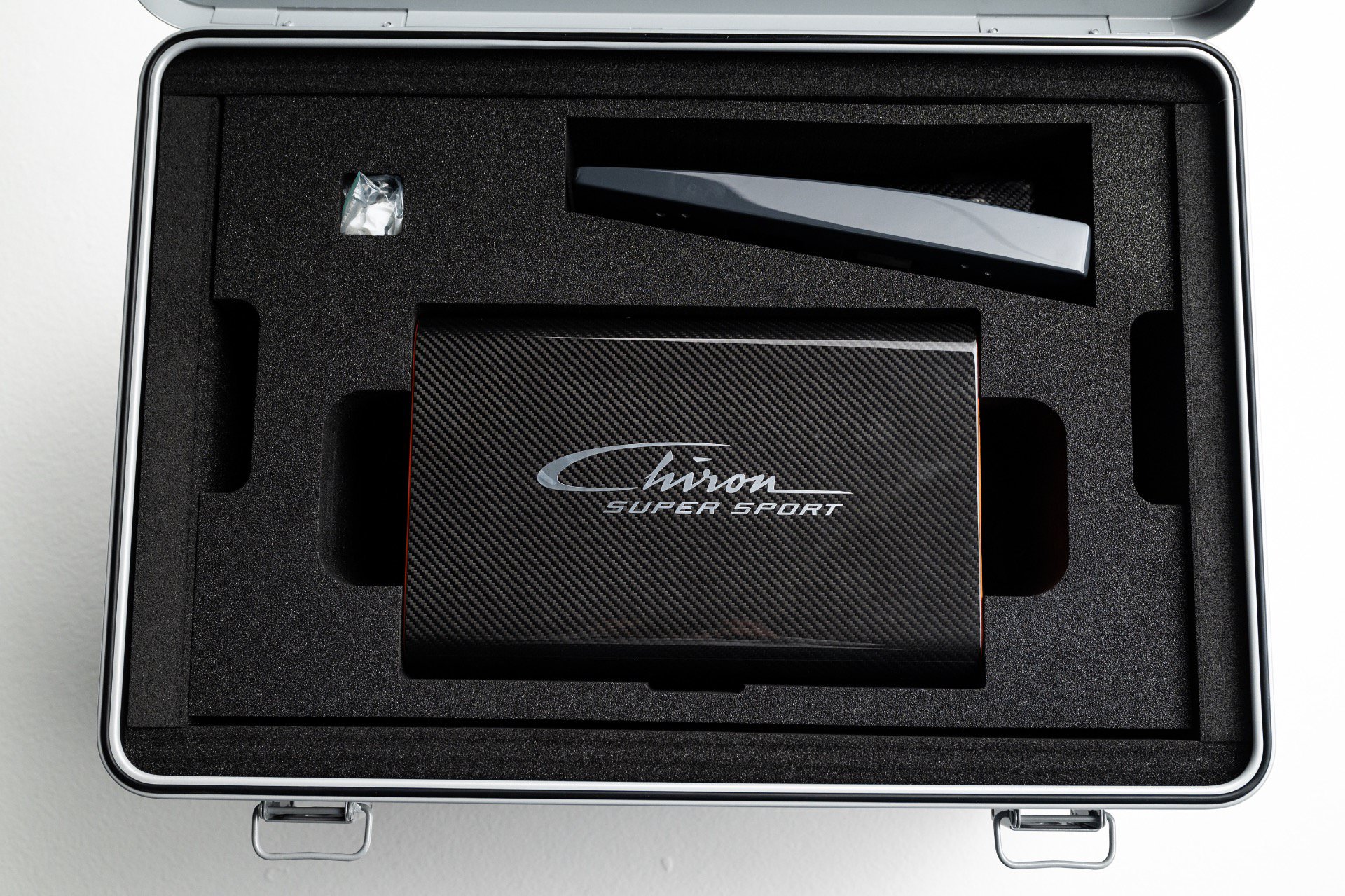 Used 2024 Bugatti Chiron Super Sport AWD/4WD image 56