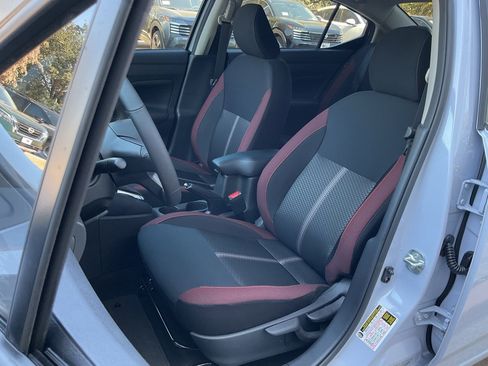 New 2025 Nissan Versa SR w/ Trunk Package image 13