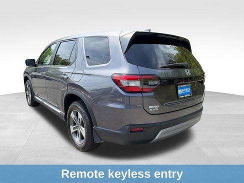 Used 2025 Honda Pilot EX-L image 4