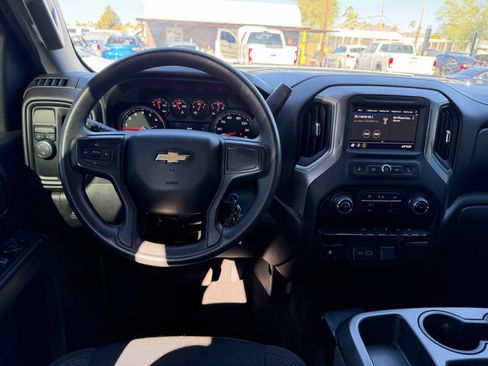 Used 2022 Chevrolet Silverado 2500 Custom w/ Custom Convenience Package image 17