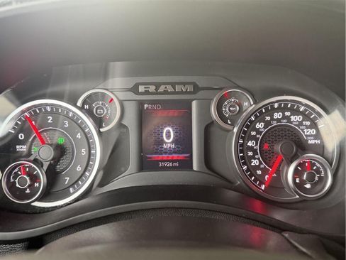 Used 2025 RAM 2500 Big Horn AWD/4WD image 11