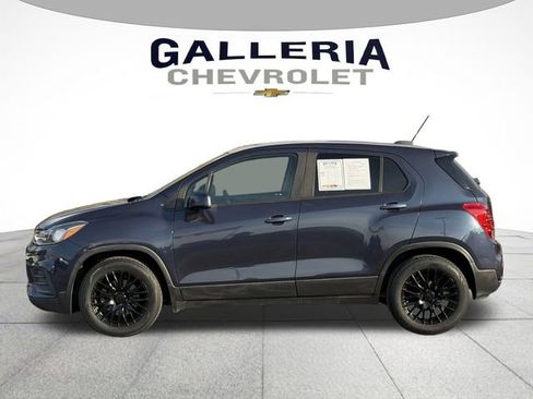 Used 2019 Chevrolet Trax LS w/ Tint and Cruise Package image 4