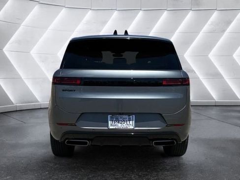 Used 2024 Land Rover Range Rover Sport Dynamic SE image 11