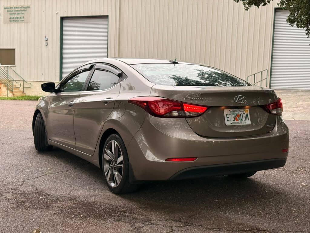Used 2015 Hyundai Elantra Limited w/ Option Group 05 FWD image 7