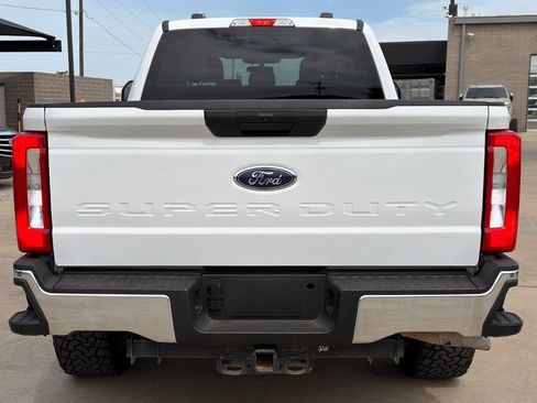 Used 2024 Ford F250 XLT w/ FX4 Off-Road Package AWD/4WD image 6