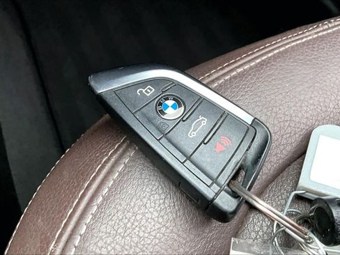 Used 2018 BMW X1 sDrive28i image 12