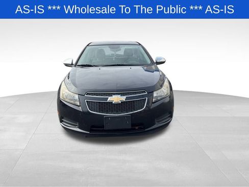 Used 2013 Chevrolet Cruze Eco w/ Enhanced Safety Package image 2