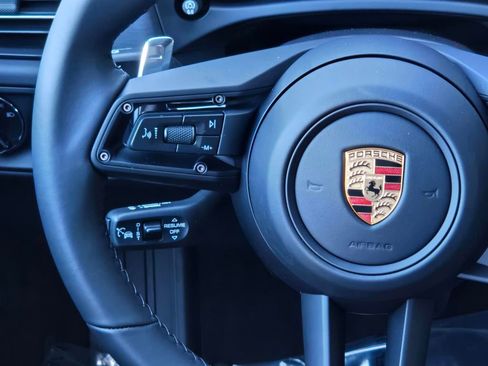 New 2026 Porsche Macan GTS image 16