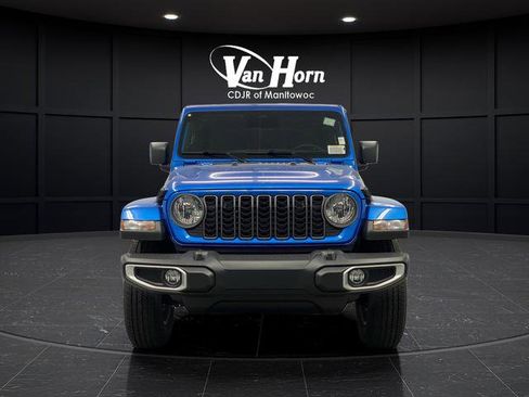 New 2026 Jeep Gladiator Sport image 11