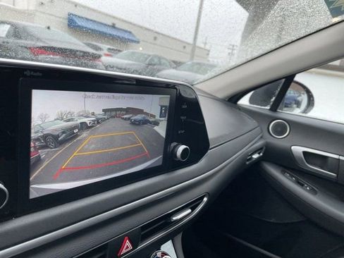 Used 2022 Hyundai Sonata SE image 12