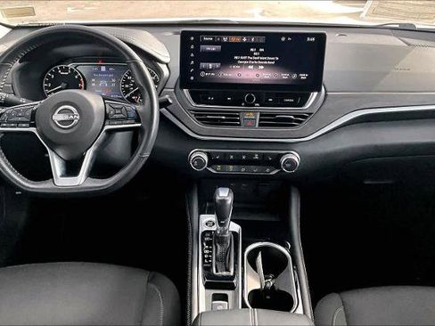 Certified 2023 Nissan Altima 2.5 SV w/ SV Premium Package image 14