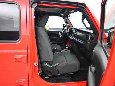 Used 2023 Jeep Gladiator Sport image 41