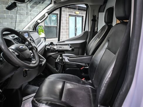 Used 2020 Ford Transit 250 Low Roof w/ Load Area Protection Package RWD image 8