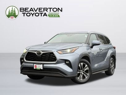 Used 2024 Toyota Highlander XLE