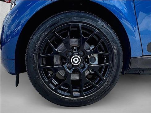 Used 2018 smart fortwo electric drive w/ Sport Package RWD image 10