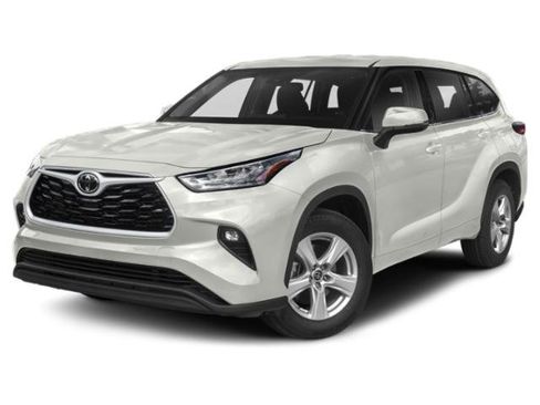 Certified 2021 Toyota Highlander LE image 1
