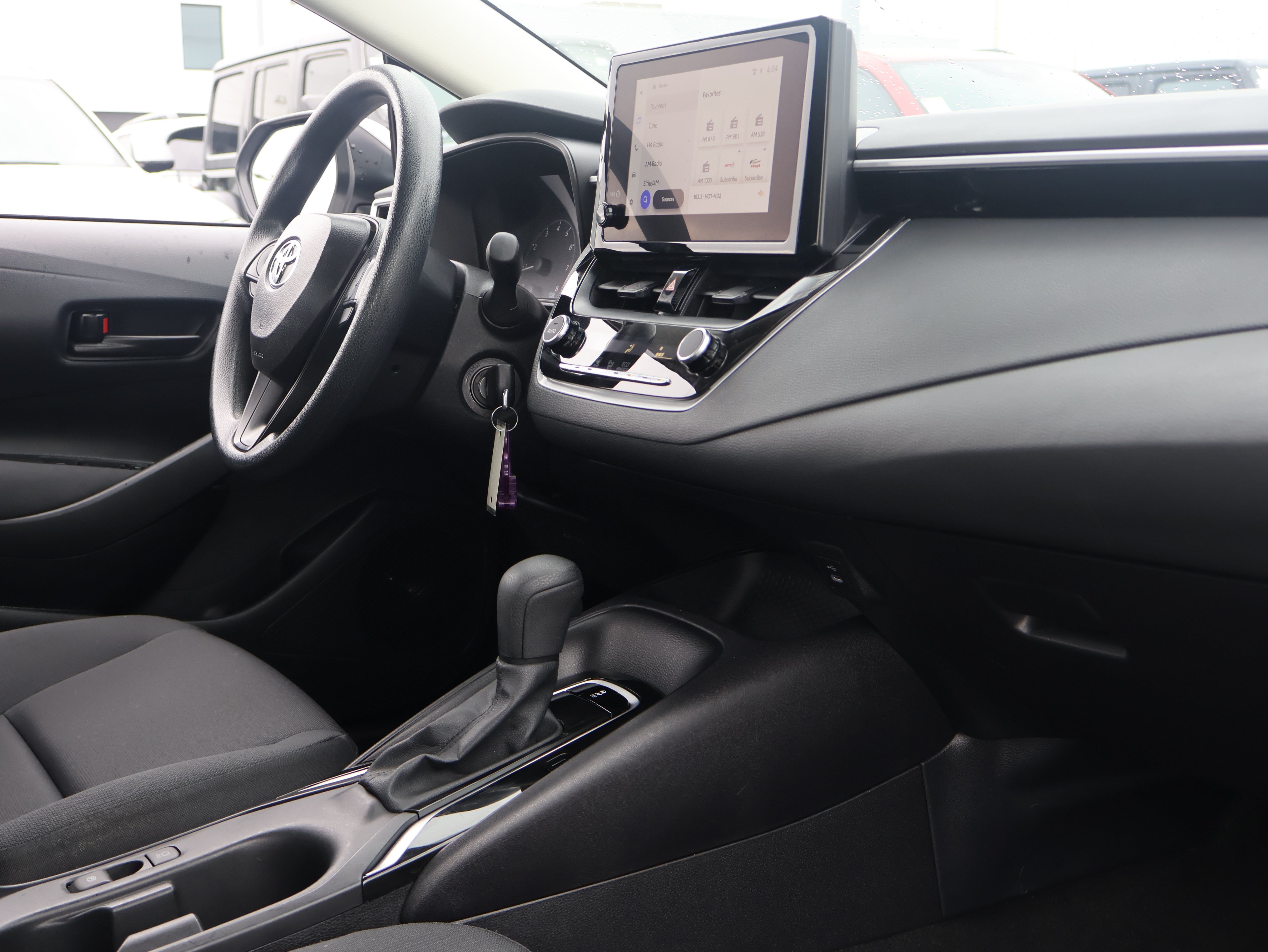 Used 2025 Toyota Corolla LE FWD image 9