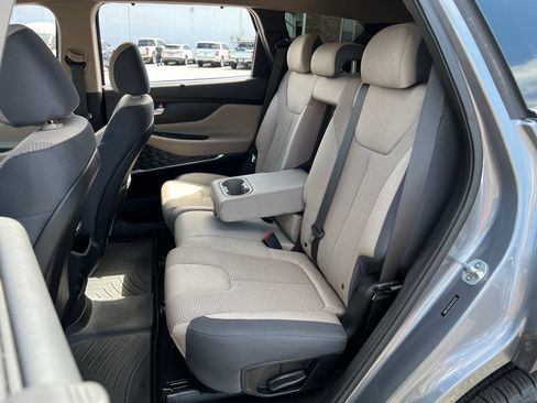 Used 2019 Hyundai Santa Fe SEL FWD image 15