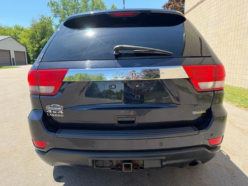 Used 2011 Jeep Grand Cherokee Laredo AWD/4WD image 6