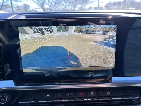 Used 2025 Chevrolet Silverado 1500 LT image 17