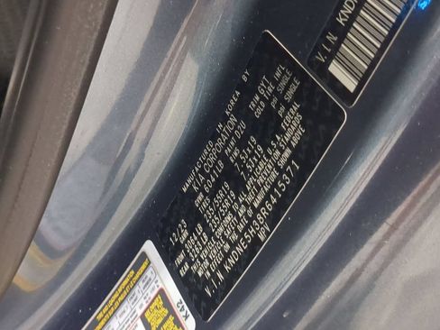 Used 2024 Kia Carnival SX Prestige FWD image 35
