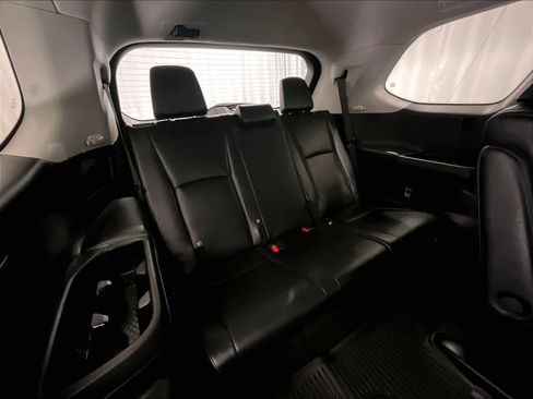 Used 2025 Toyota Grand Highlander Limited image 17