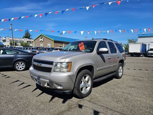 Used 2009 Chevrolet Tahoe LT w/ Luxury Package image 3