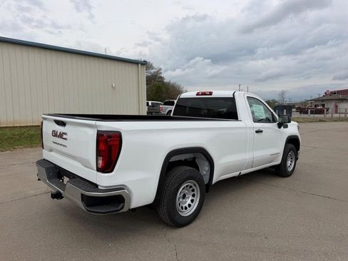 New 2026 GMC Sierra 1500 Pro image 3