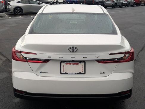 Used 2025 Toyota Camry LE w/ Convenience Package image 6