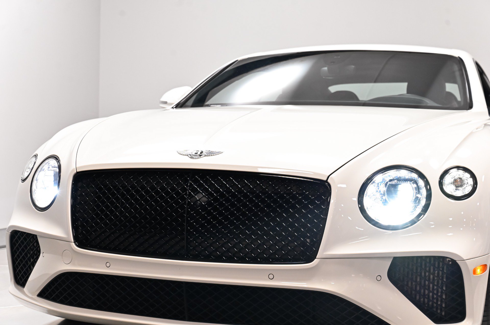 Used 2020 Bentley Continental GT AWD/4WD image 45