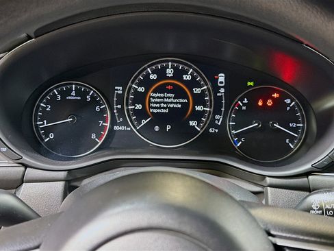 Used 2021 MAZDA MAZDA3 s image 35