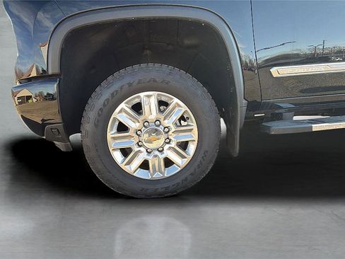 Used 2025 Chevrolet Silverado 2500 High Country w/ High Country Premium Package image 23