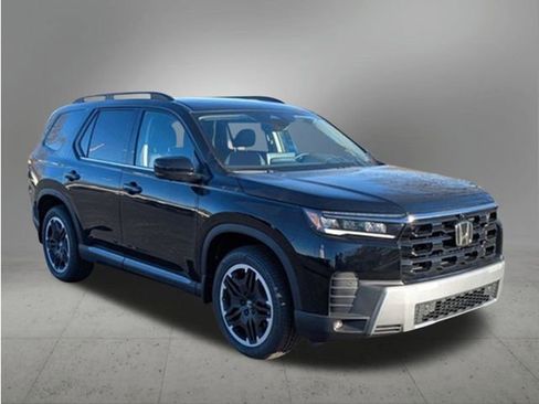 New 2026 Honda Pilot Touring image 7